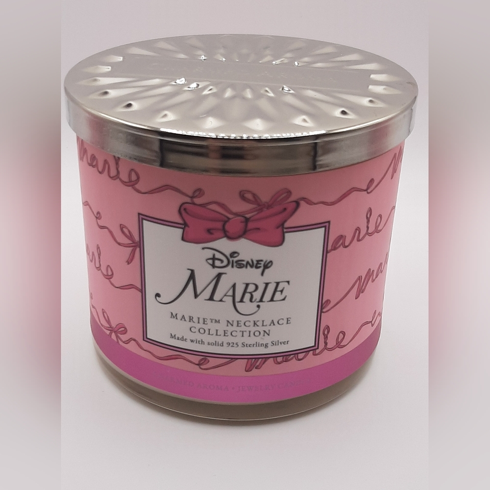 Aristocats Macaron Candle - Charmed Aroma